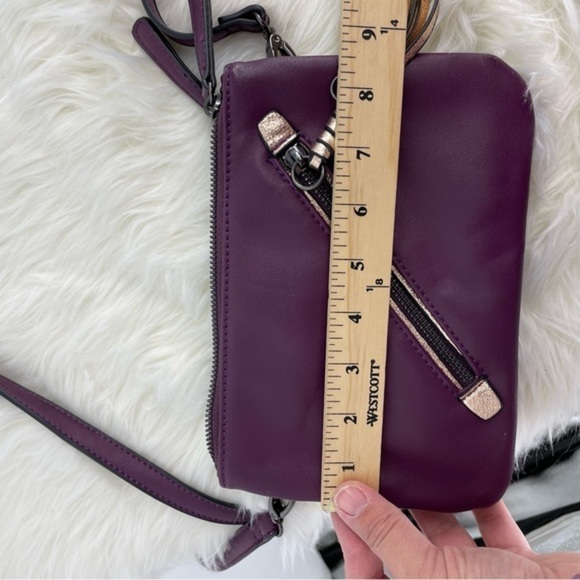 Sondra roberts squared Purple crossbody bag - Picture 6 of 8